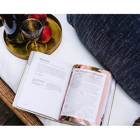 Bubbly: A Collection of Champagne and Sparkling Cocktails