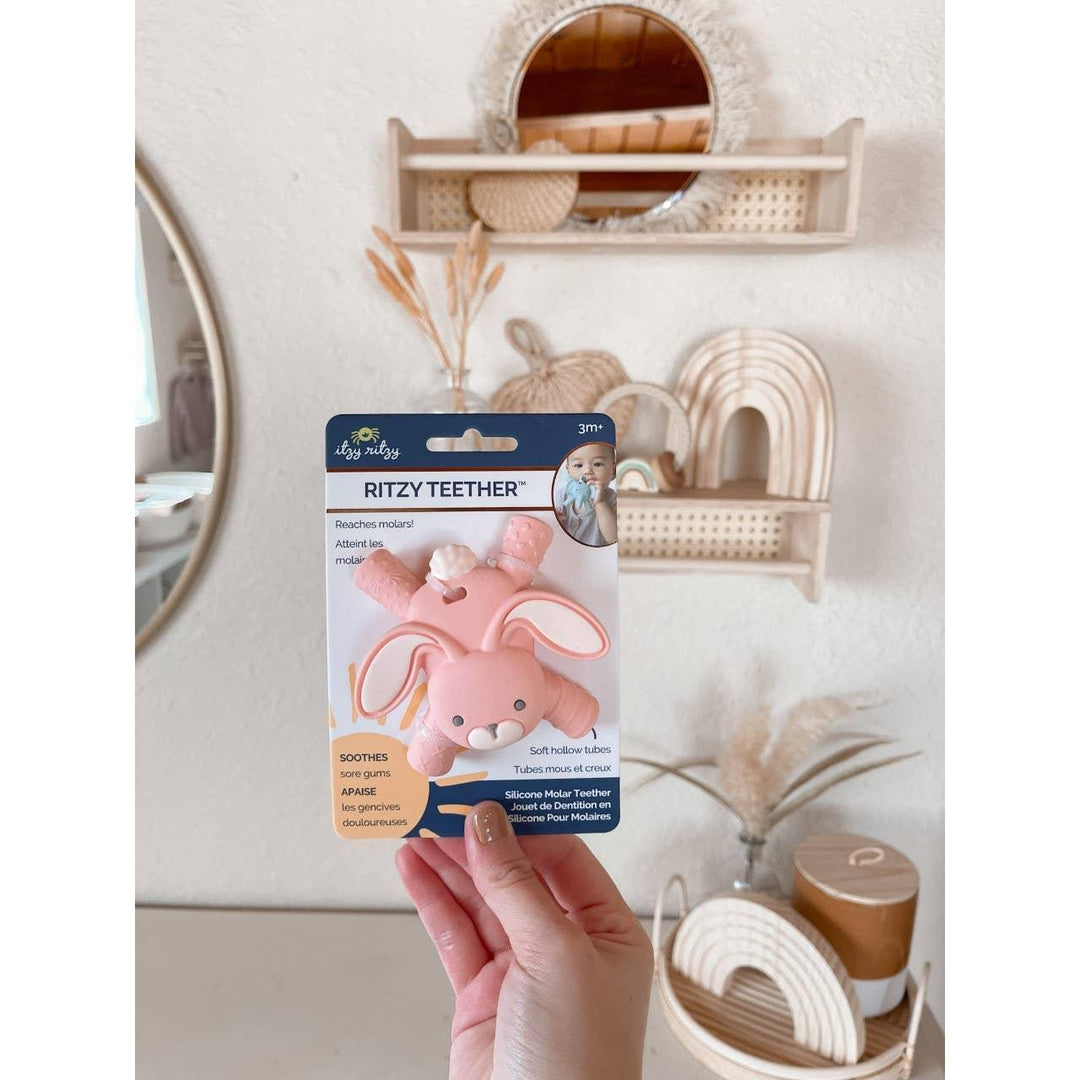 Itzy Ritzy Teether™ Baby Molar Teether