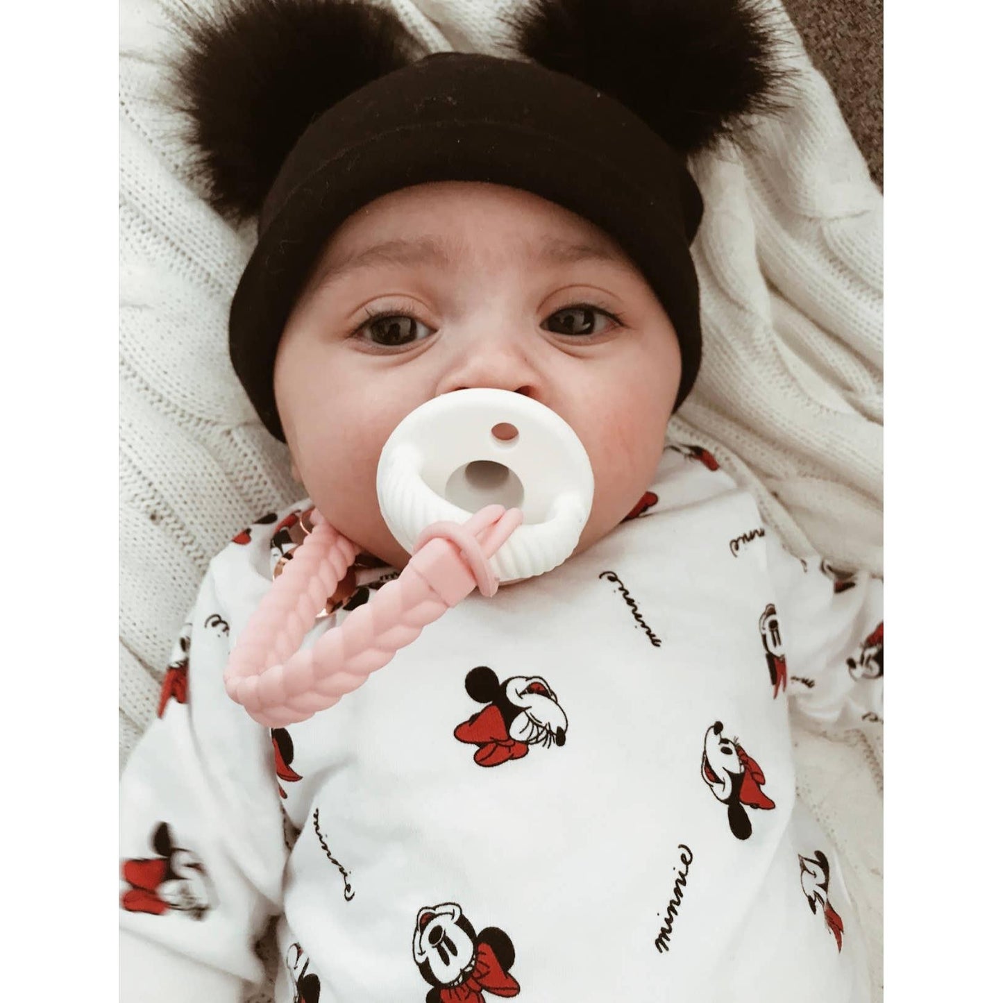 Itzy Ritzy Sweetie Strap™ Silicone One-Piece Pacifier Clips