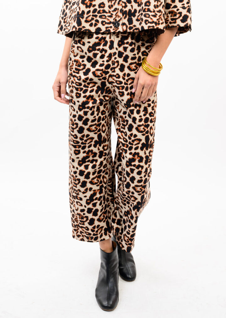 Ivy Jane Leopard Barrel Pant Tan styled