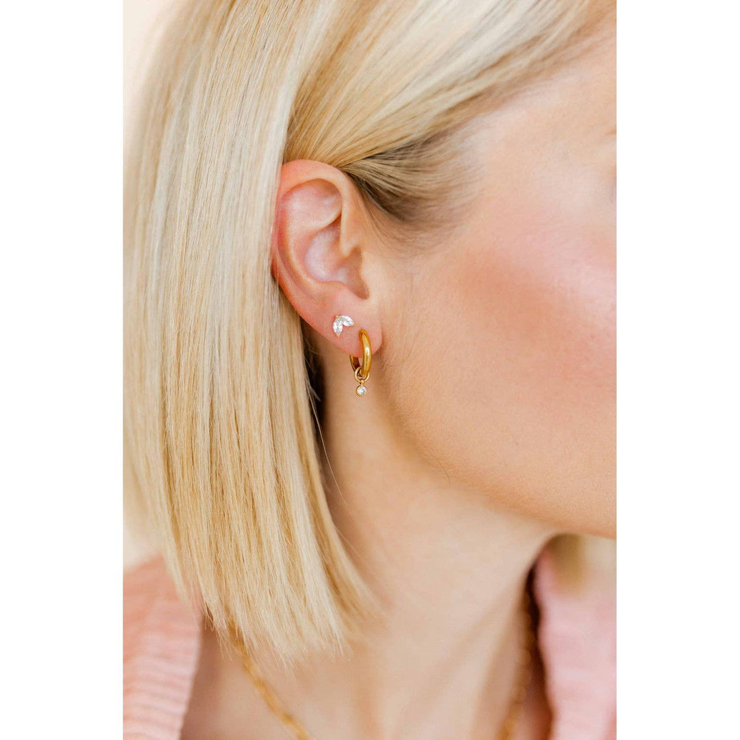 Screwback Stud Earrings - Nova