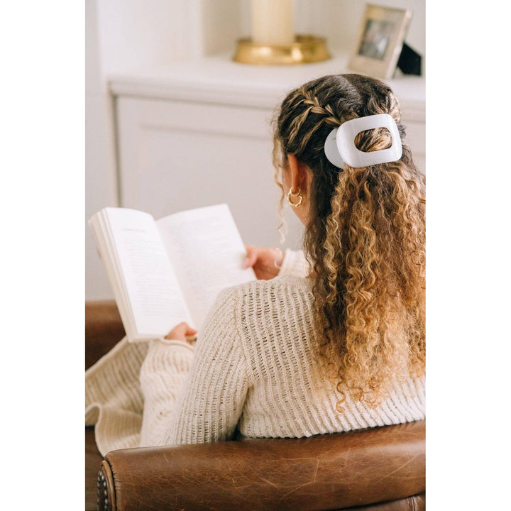 Round Flat Hair Clip | Medium | Coconut White