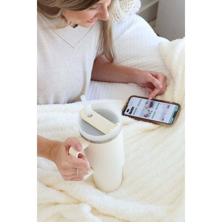 CuddleLane™ Luxe Blankets | Solids