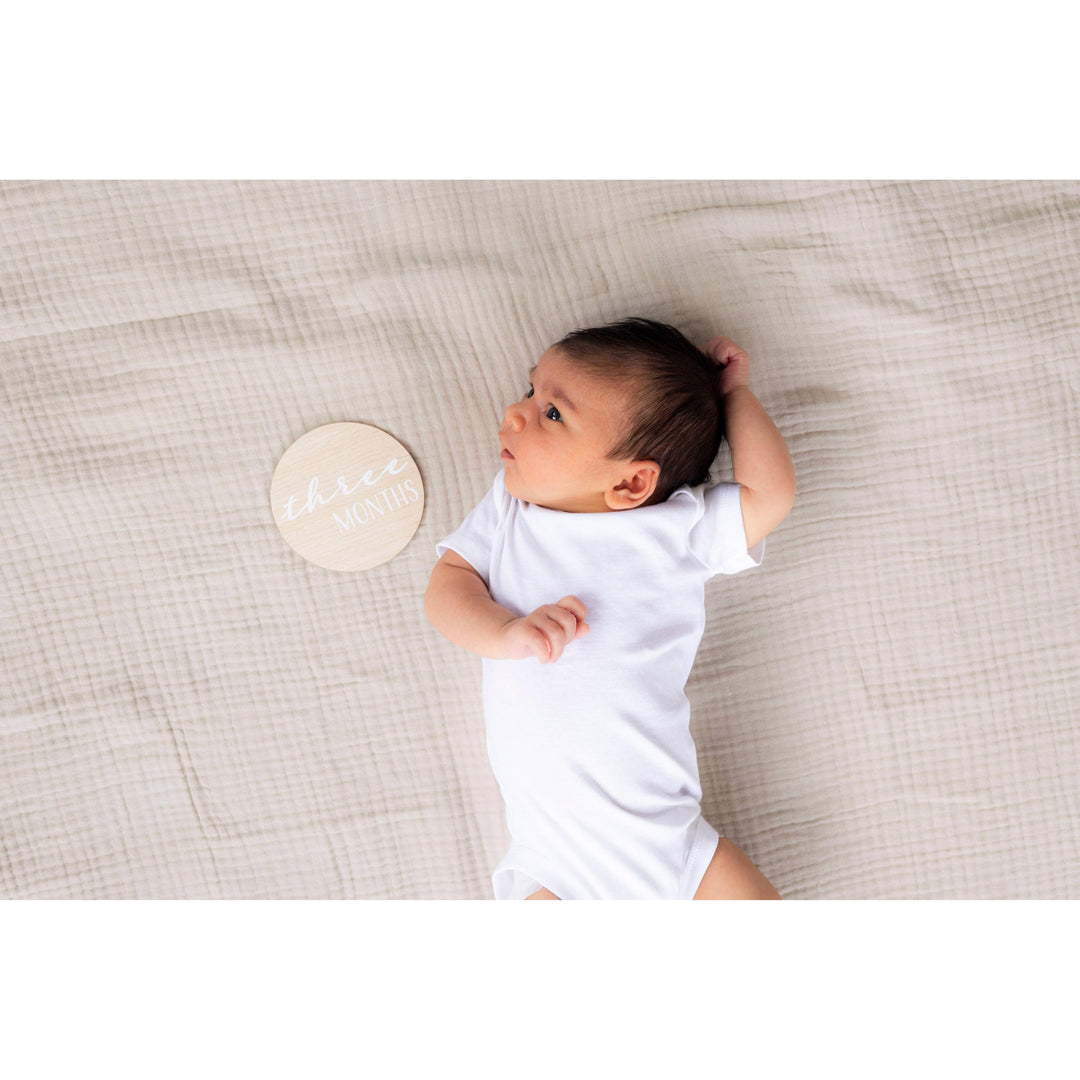 Pearhead Wooden Monthly Milestone Discs — Set of 6 Reversible Cards