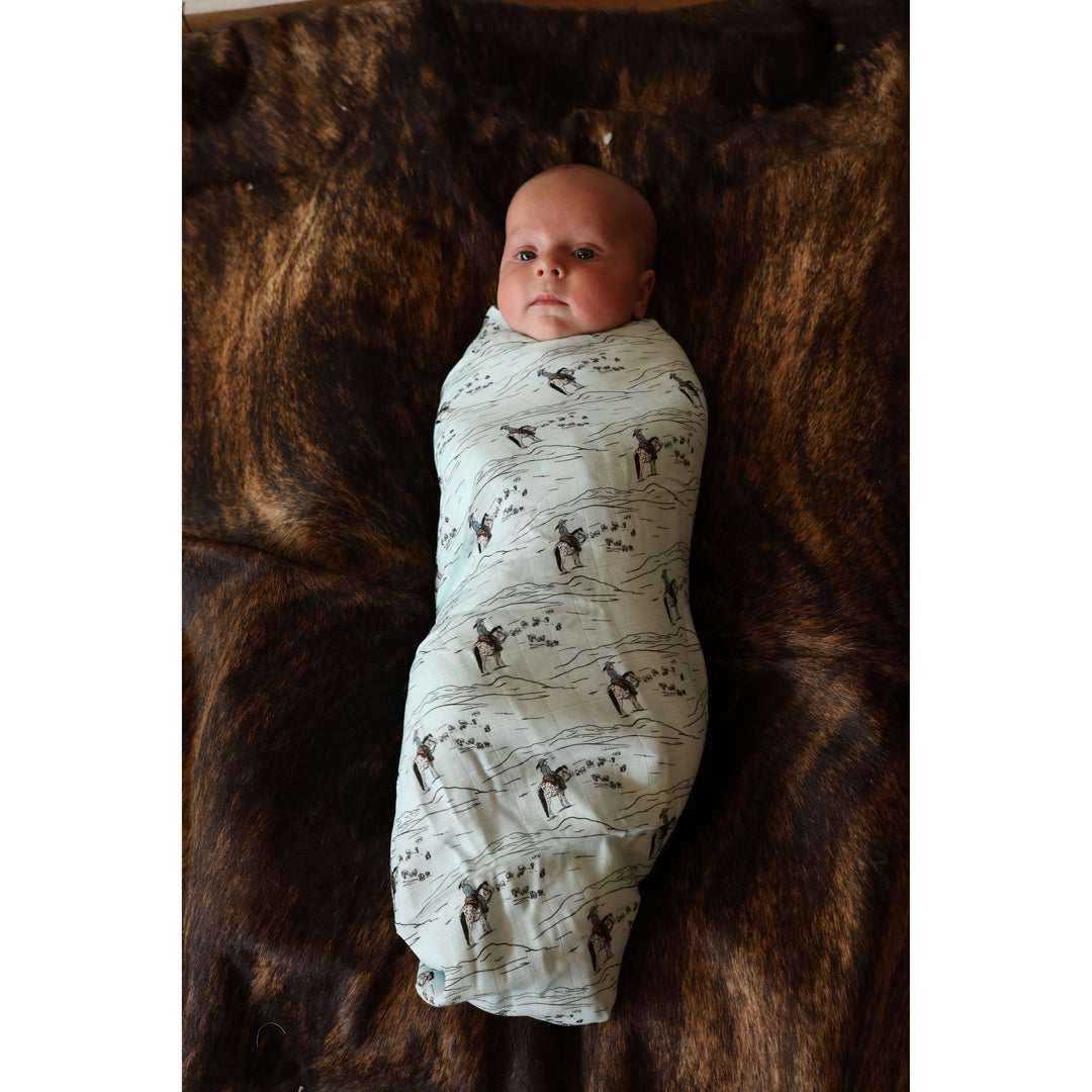 Buck &amp; Ruffles Swaddle
