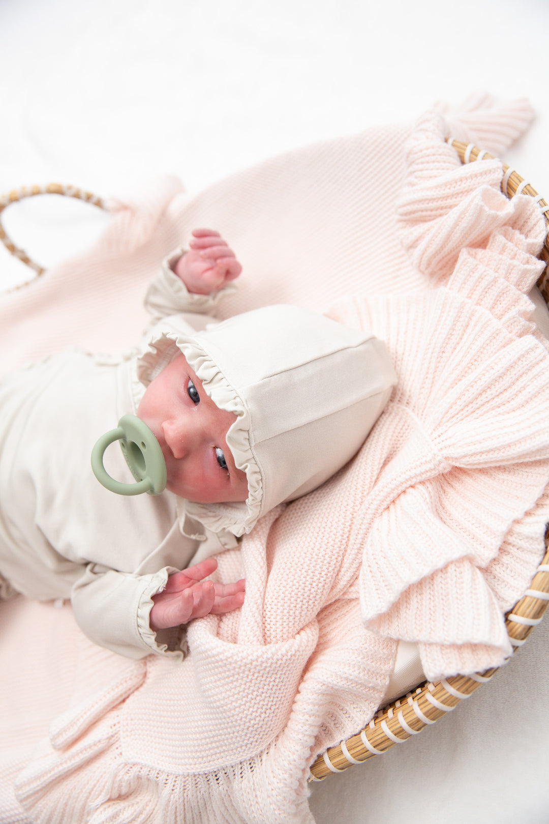 Bei Bei Ruffle Knit Blanket - Petal Pink