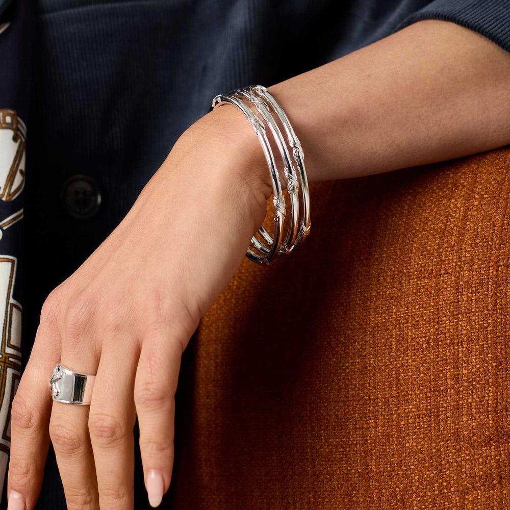 Julie Vos Essex slim silver bangle worn on the wrist