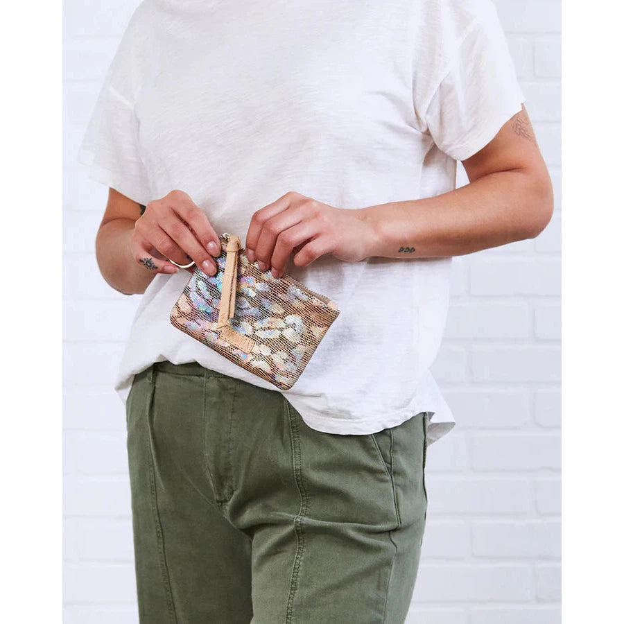 Iris Pouch