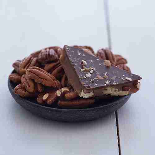 Lambrecht Gourmet Southern Pecan Toffee pieces with pecans, butter toffee and milk chocolate