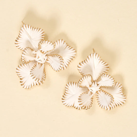 The Darling Effect Main Character Earrings - White