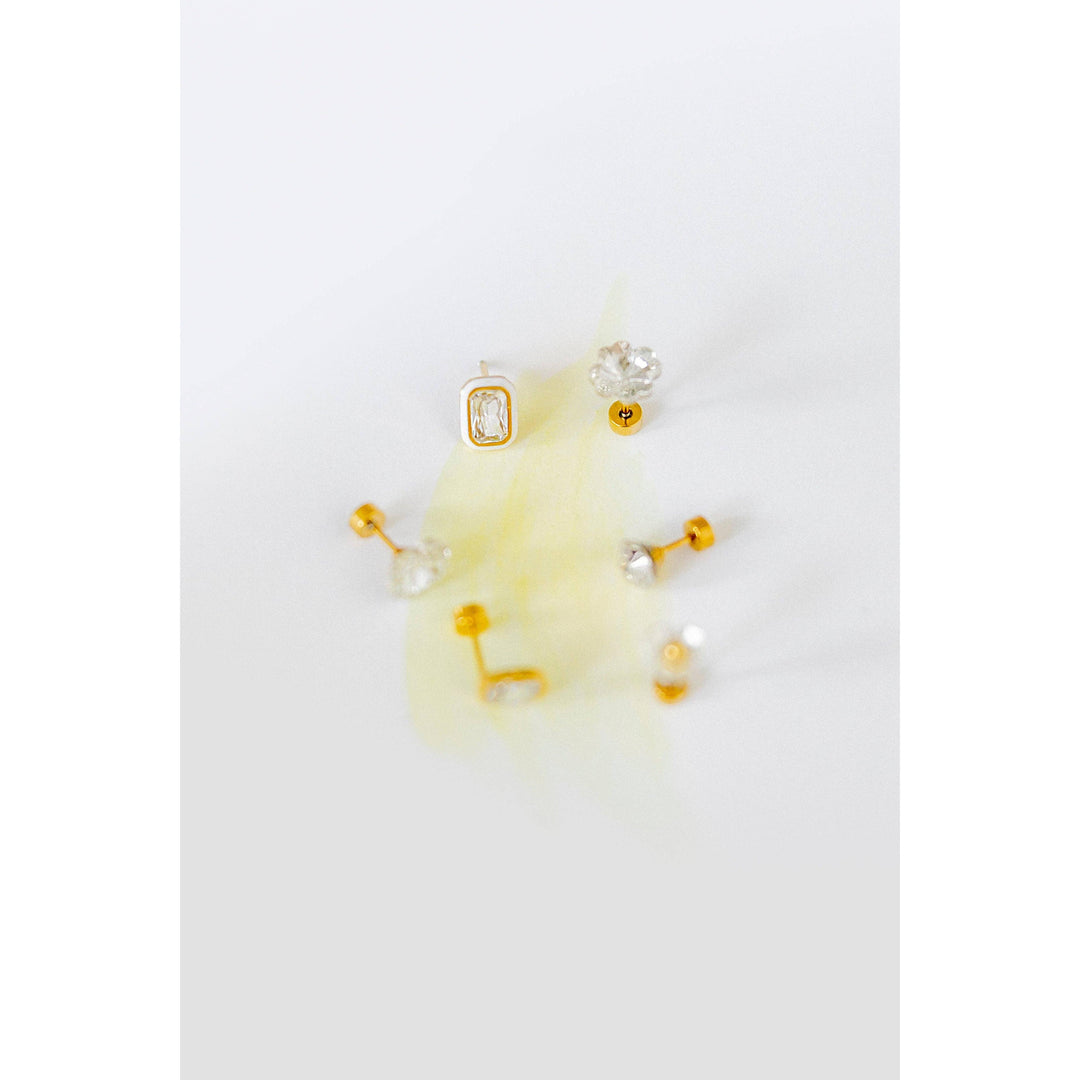 Screwback Stud Earrings Lux - Zuri Clear