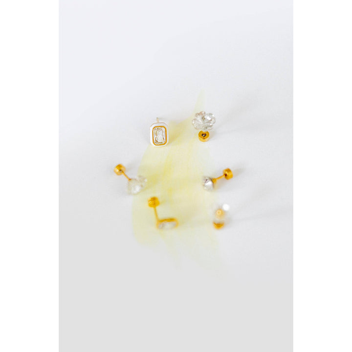 Screwback Stud Earrings Lux - Zuri Clear