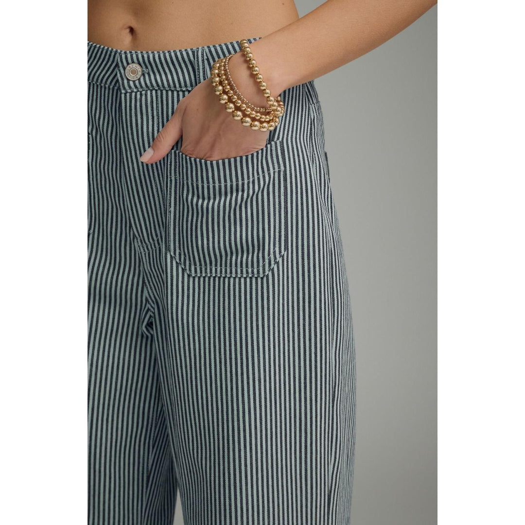 Entro Harbor Pants in Navy