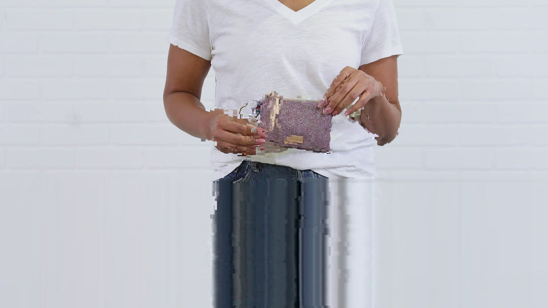 Lyndz Pouch