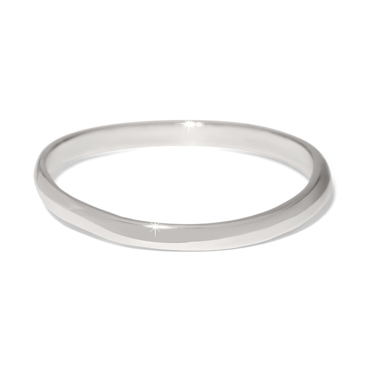 Close-up of the polished silver finish on the Cascade Rio Bangle showing its fluid, liquid-like curves.