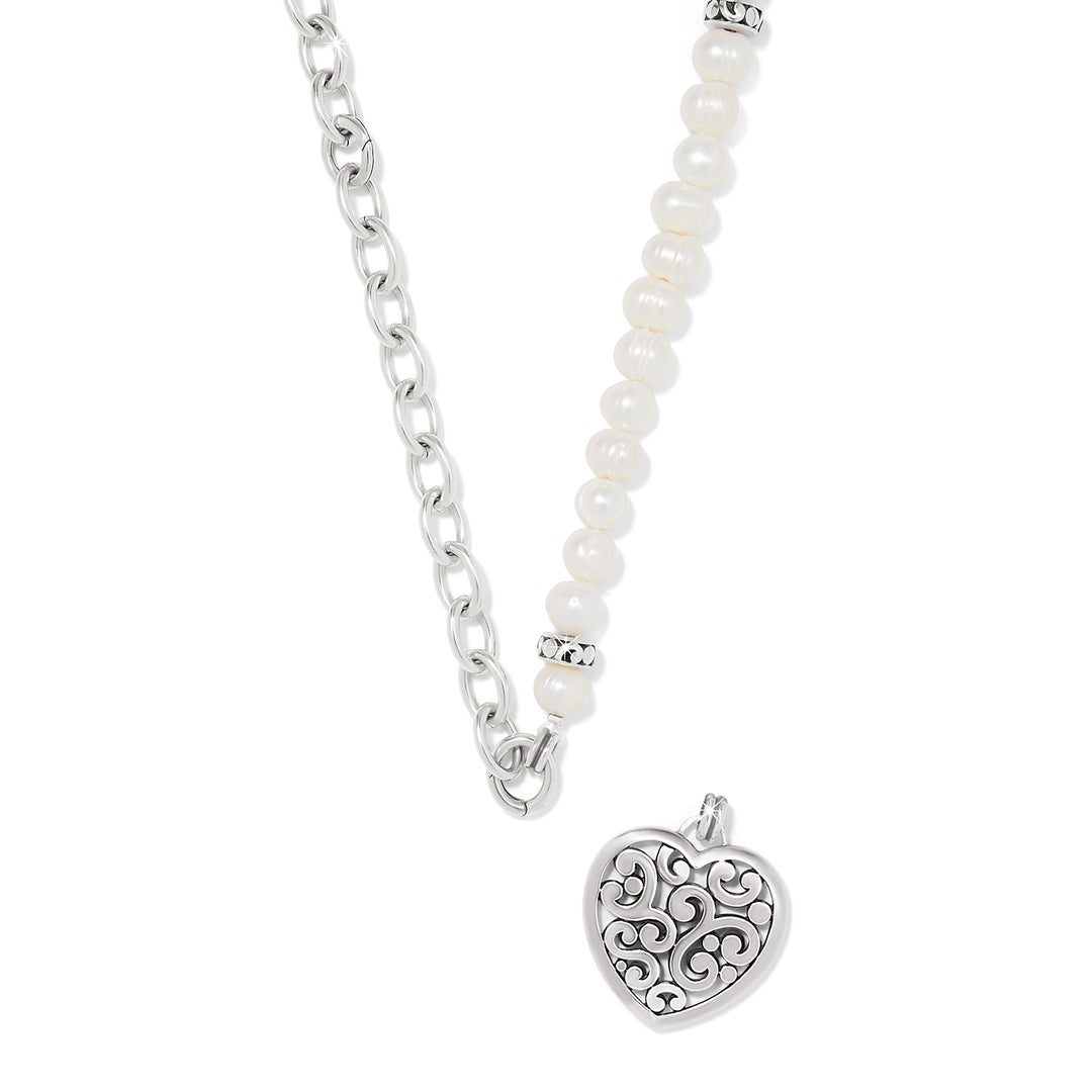 Close-up of the lever-link closure and freshwater potato pearls on the Contempo necklace.